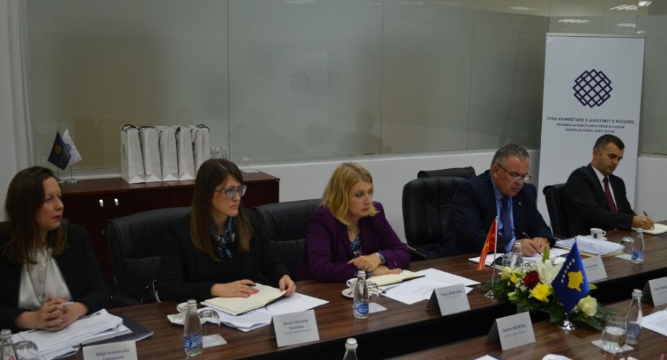 Делегацијата на ДЗР на билатералната средба во Националната канцеларија за ревизија на Косово