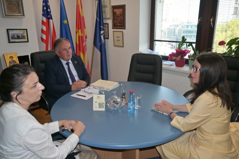 Срдечно добредојде за Главниот ревизор на Националната канцеларија за ревизија на Р. Косово г-ѓа Влора Спанца